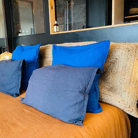 Panorama & Bed & Breakfast 4*