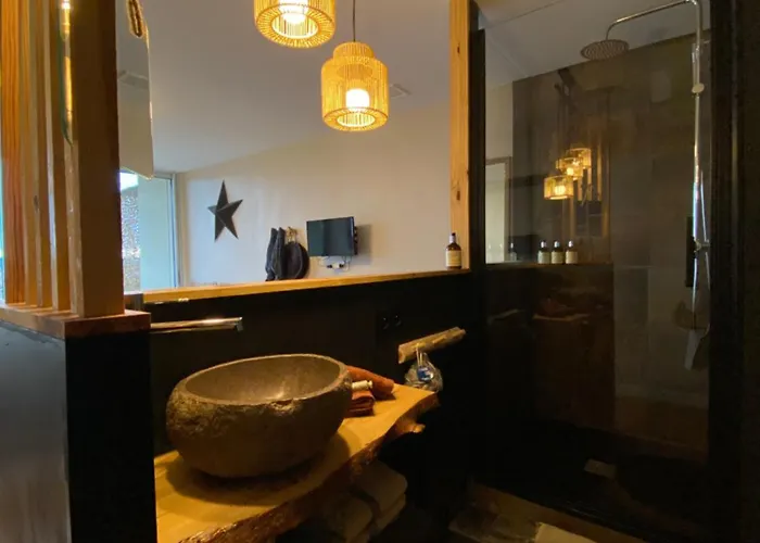 Panorama & Bed & Breakfast 4*